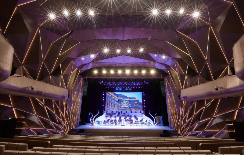 Théâtre Hoan Kiem : Le bâtiment doté de la scène la plus moderne du Vietnam a été inauguré