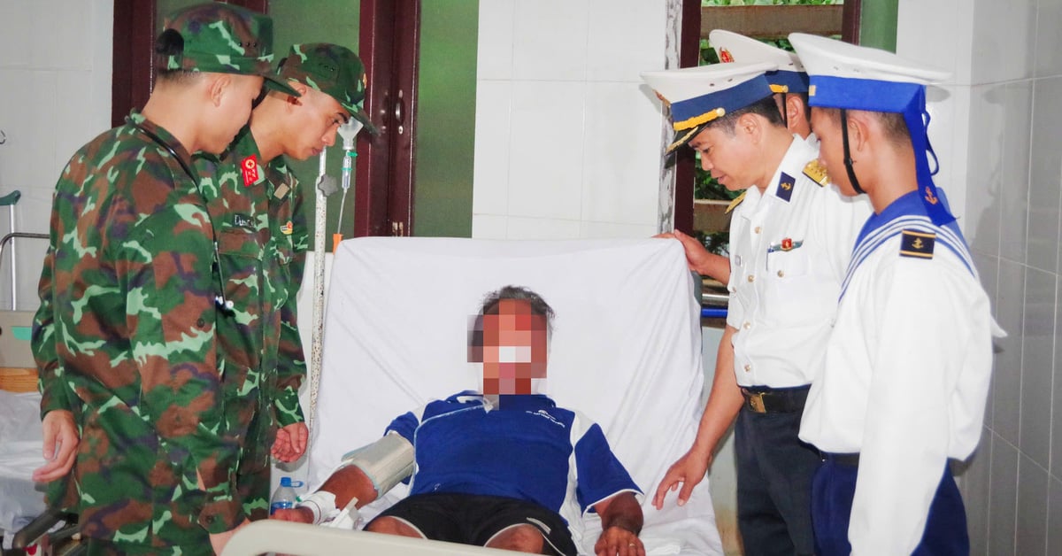 Truong Sa Medical Center provides emergency care to a fisherman with acute pancreatitis