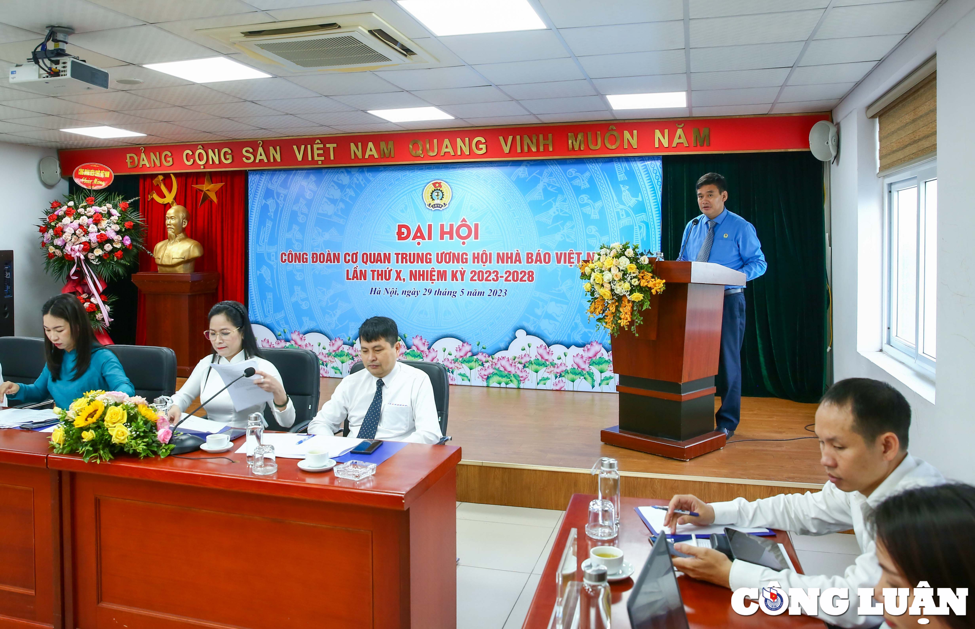 Mr. Le Tran Nguyen Huy was elected Chairman of the Central Committee of the Vietnam Journalists Association for the 2023-2028 term, photo 5