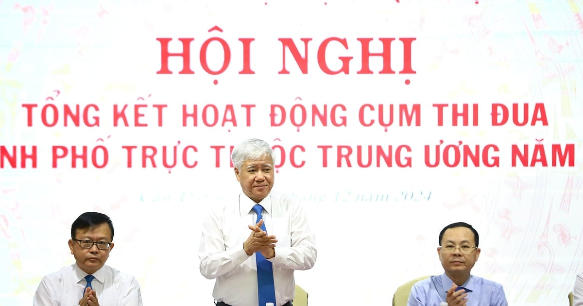 Chủ tịch Đỗ Văn Chiến dự, chỉ đạo Hội nghị tổng kết công tác Mặt trận Cụm thi đua 5 thành phố trực thuộc Trung ương