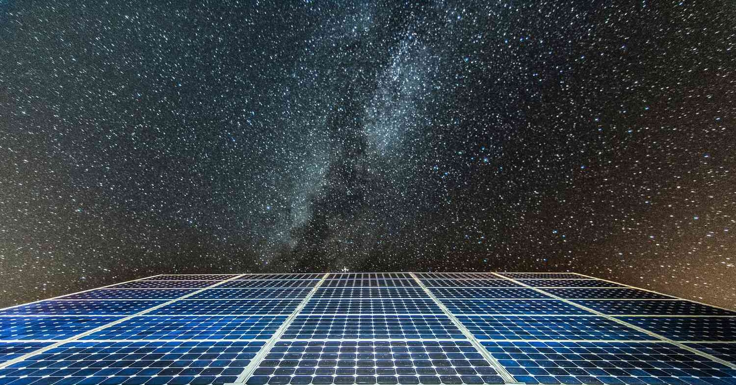 Des recherches révolutionnaires sur la technologie permettant de produire de l'énergie solaire la nuit