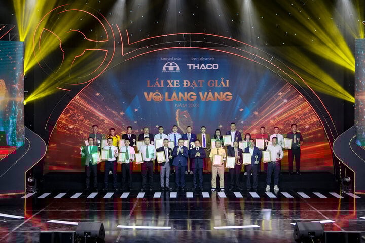 พวงมาลัยทอง 2566 - สถานที่เชิดชูเกียรติผู้ขับขี่และธุรกิจขนส่ง - 1