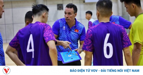 L'entraîneur en chef de l'équipe vietnamienne de futsal fait une déclaration forte avant le Championnat d'Asie de futsal 2024