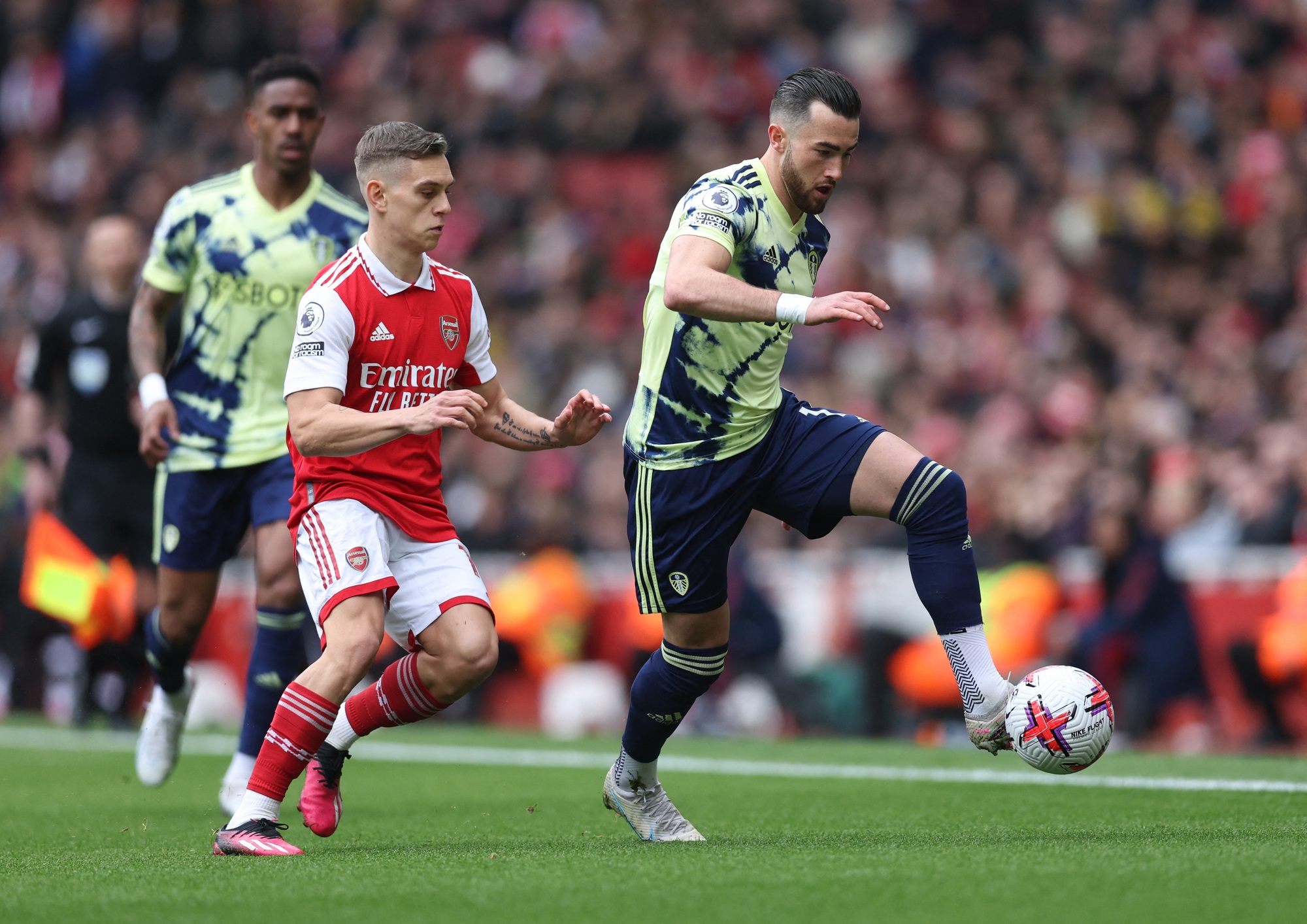 Đè bẹp Leeds United, Arsenal vững ngôi đầu Ngoại hạng Anh - Ảnh 1.