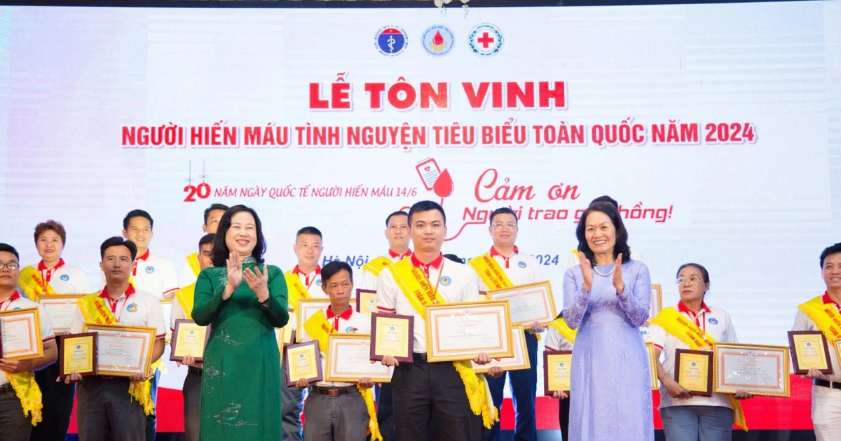 Những người hơn 100 lần hiến máu tình nguyện