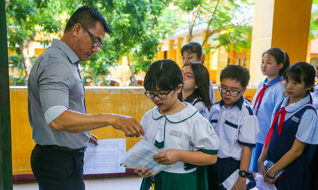 4 800 élèves se disputent une place dans la classe spécialisée 6 de Tran Dai Nghia