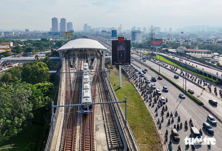 Tàu điện metro số 1 chính thức vận hành ở TP.HCM - Ảnh 17.