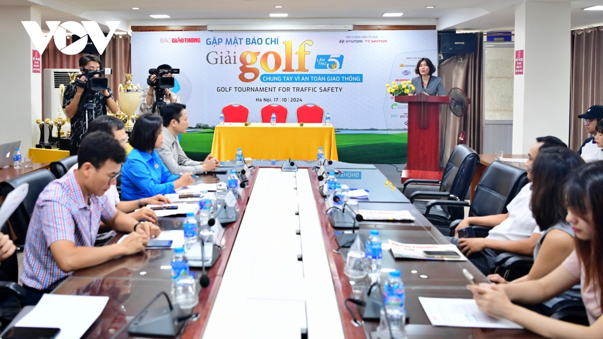 220 golfer tranh tai o giai golf chung tay vi an toan giao thong nam 2024 hinh anh 1