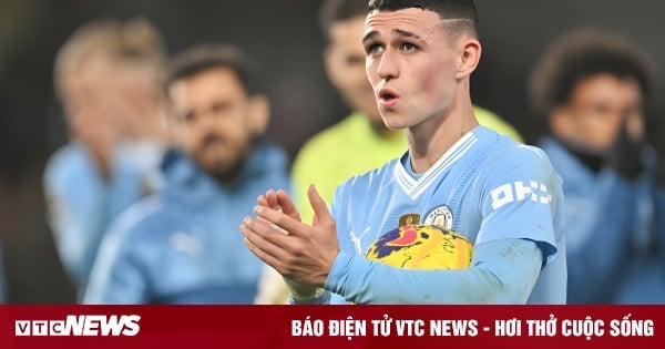 Foden lập hat-trick, Man City áp sát ngôi đầu bảng Ngoại Hạng Anh