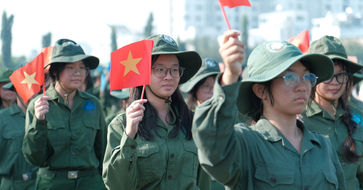 1,000 students in Ho Chi Minh City participate in national defense education sports festival