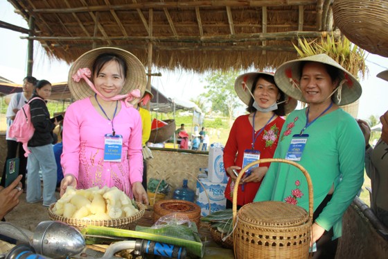 Lễ hội Ngày mùa trên quê hương cố Thủ tướng Phạm Văn Đồng ảnh 9