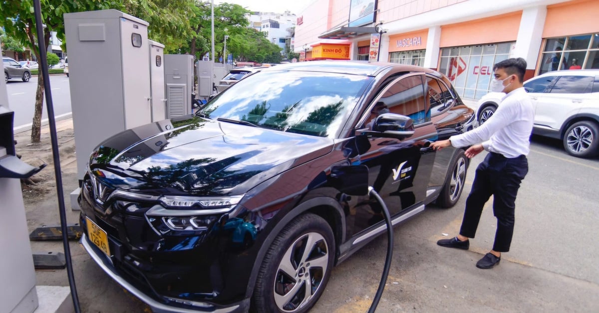 VinFast offers free electric car charging until mid-2027