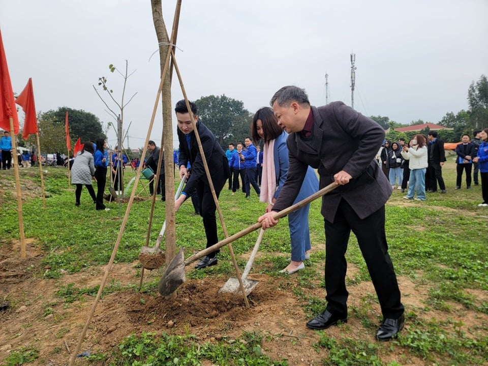 Thanh niên Sóc Sơn, Đoàn khối các cơ quan TP ra quân Tháng thanh niên - Ảnh 1