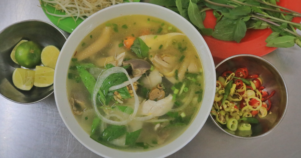 Genießen Sie traditionelle Aromen aus berühmten Hühnernudel-Läden in Ho-Chi-Minh-Stadt