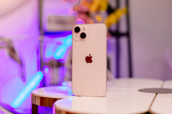 iPhone 13は依然として多様な使用ニーズを満たし、Appleからのサポートサイクルも長い