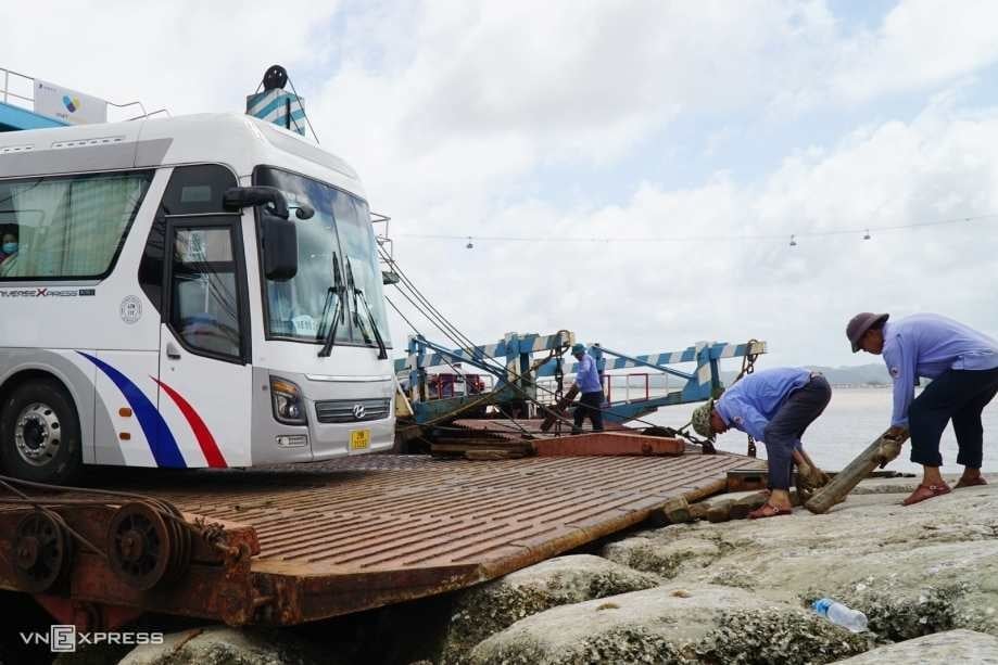 Got ferry terminal to Cat Ba island will stop operating from March 1