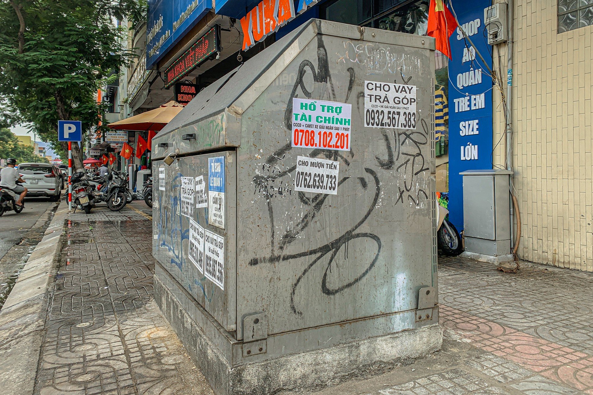 Viele Straßen in Da Nang sind schmutzig Foto 5