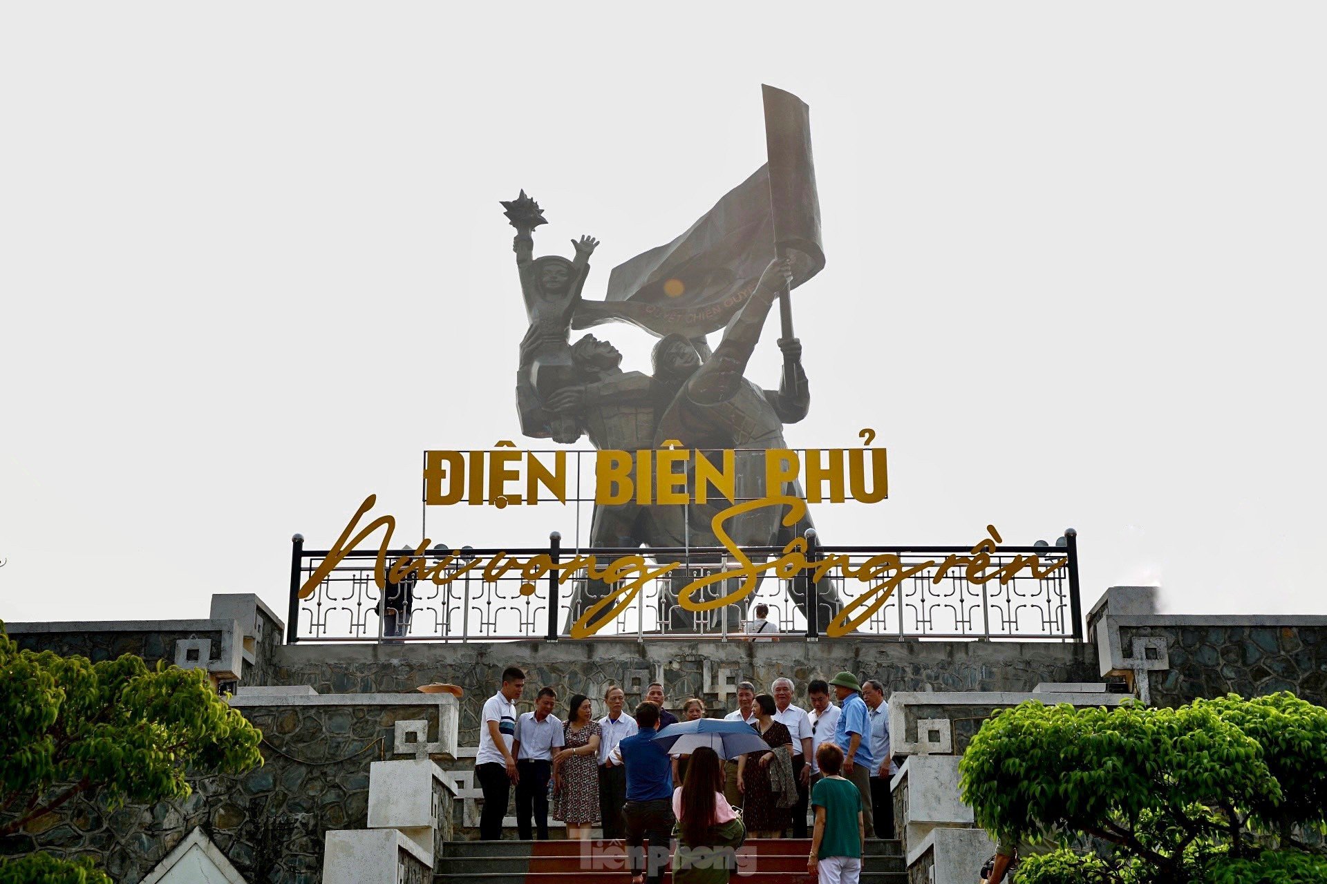 Monumento a la Victoria de Dien Bien Phu en los días previos a la gran ceremonia (foto 2)