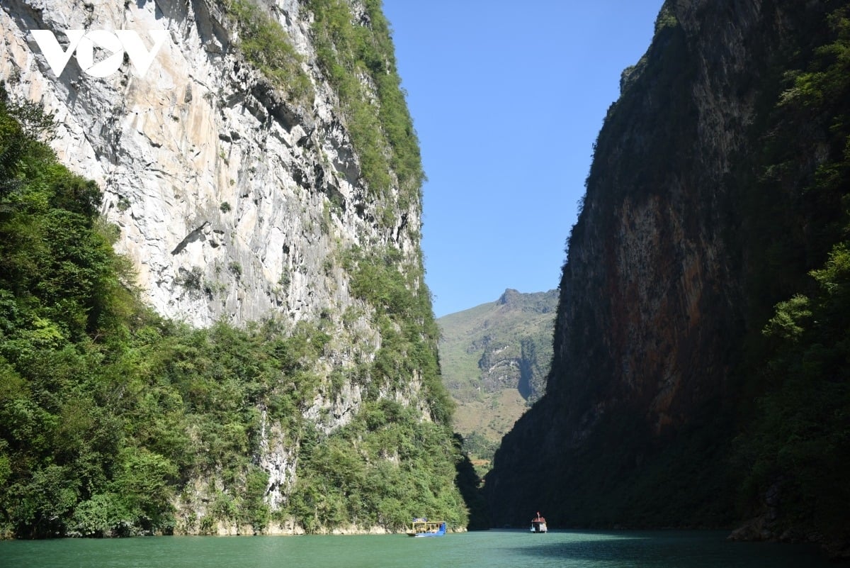 viet nam thieu cau chuyen hap dan ve cac dong song de khai thac du lich hinh anh 3