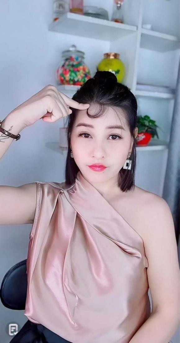 Cát Phượng cho biết loạt ảnh lan truyền trên mạng về cô đã qua chỉnh sửa. Ảnh: Facebook nhân vật