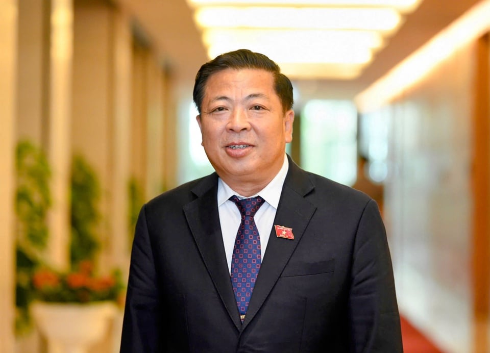 El camarada Tran Hong Minh, miembro del Comité Central del Partido, Ministro de Transporte, es subdirector del Comité Directivo Estatal para importantes proyectos y obras nacionales, clave para el sector del transporte - Foto: VGP