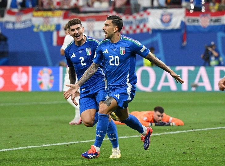 Italia avanza gracias al empate en el minuto 8 del descuento ante Croacia