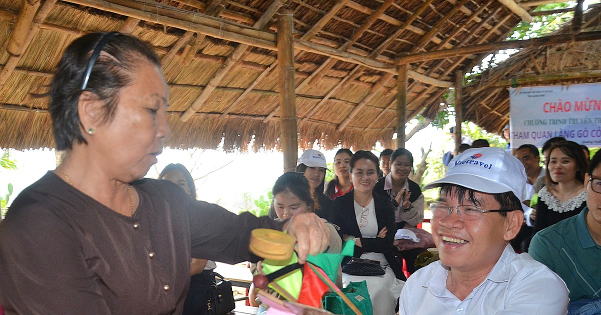 Từ trò chơi dân gian… trở thành “đặc sản” du lịch