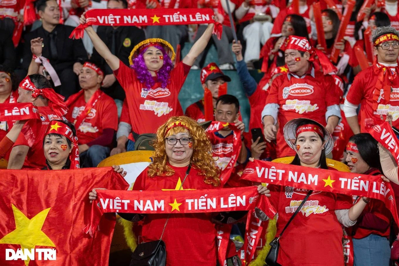 14 millions de VND seront dépensés en Thaïlande pour encourager l'équipe vietnamienne, la tournée s'est vendue du jour au lendemain