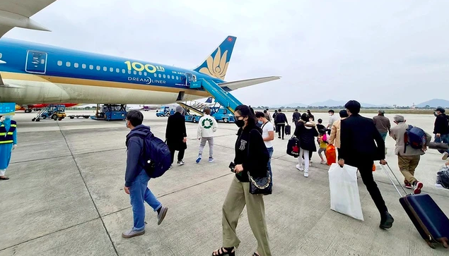 Yêu cầu Vietnam Airlines giải trình lý do tăng giá vé máy bay- Ảnh 1.