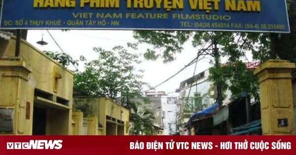 Meeting at Vietnam Feature Film Studio after nearly ten years of hiatus