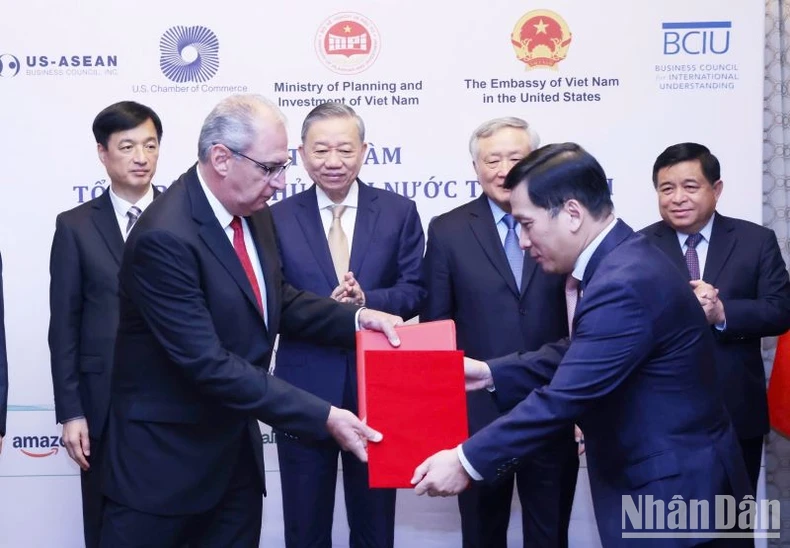 Vietjet y Honeywell firman un acuerdo de cooperación por 1.100 millones de dólares (foto 1)