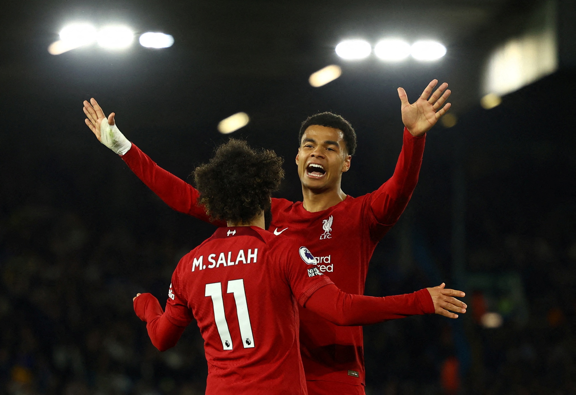 Vùi dập chủ nhà Leeds United, Liverpool vẫn khó mơ trở lại - Ảnh 3.