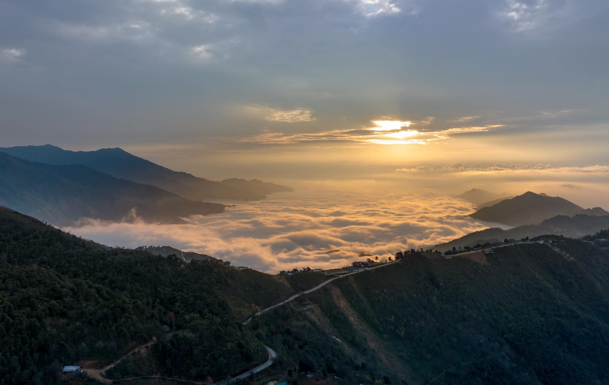 (Photo/Video): Experiences of cloud hunting in Ta Xua