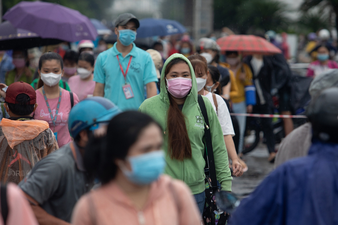 Die Arbeiter von Pou Yuen haben Mitte Oktober 2021 Feierabend. Foto: Thanh Nguyen