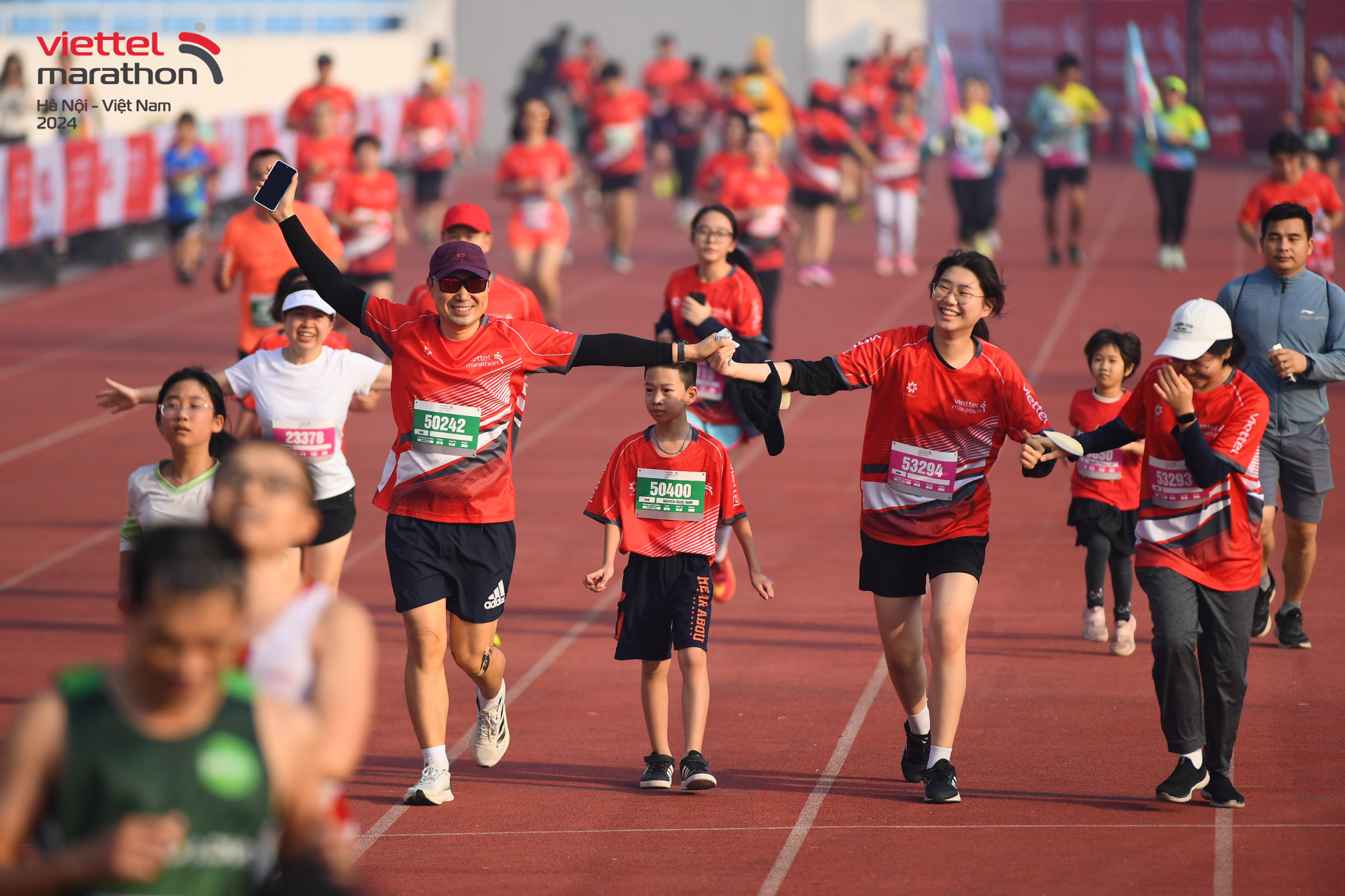 Chờ xem Nguyễn Thị Oanh vượt giới hạn ở giải Viettel Marathon 2024 chặng cuối Angkor Wat- Ảnh 3.