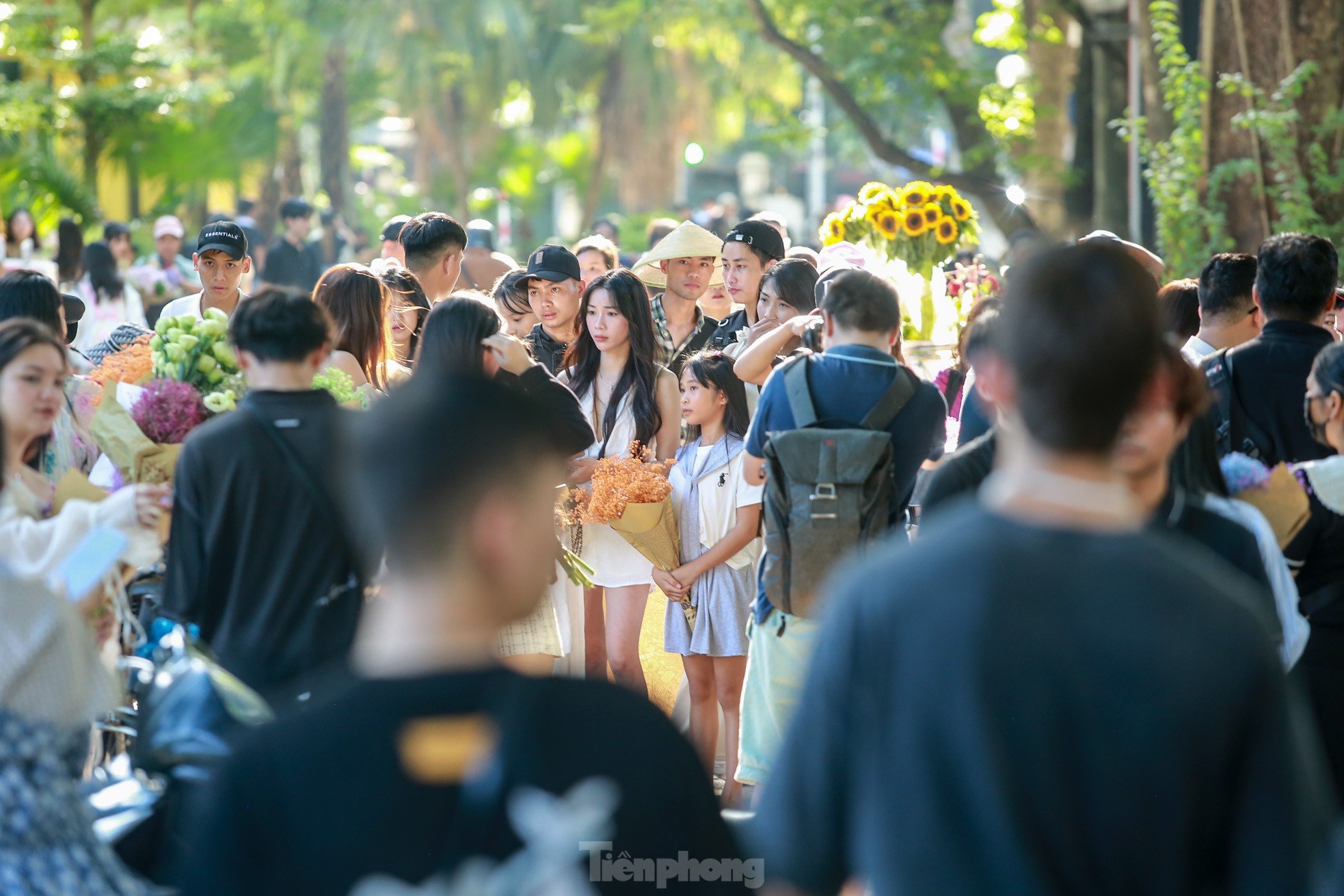 A principios de otoño, la calle más romántica de Hanoi alberga la escena de '1 metro cuadrado, 10 musas' foto 2