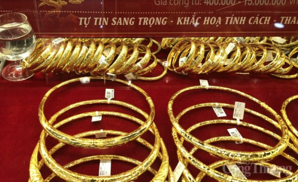 Điểm tin kinh tế - thị trường ngày 21/4/2024: Giá vàng diễn biến bất ngờ trước ngày đấu giá