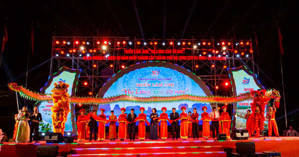 La ciudad de Ha Long inaugura exposición fotográfica "La ciudad de Ha Long, pasado y presente"; Resumen y entrega de premios del concurso de fotografía “Ha Long”