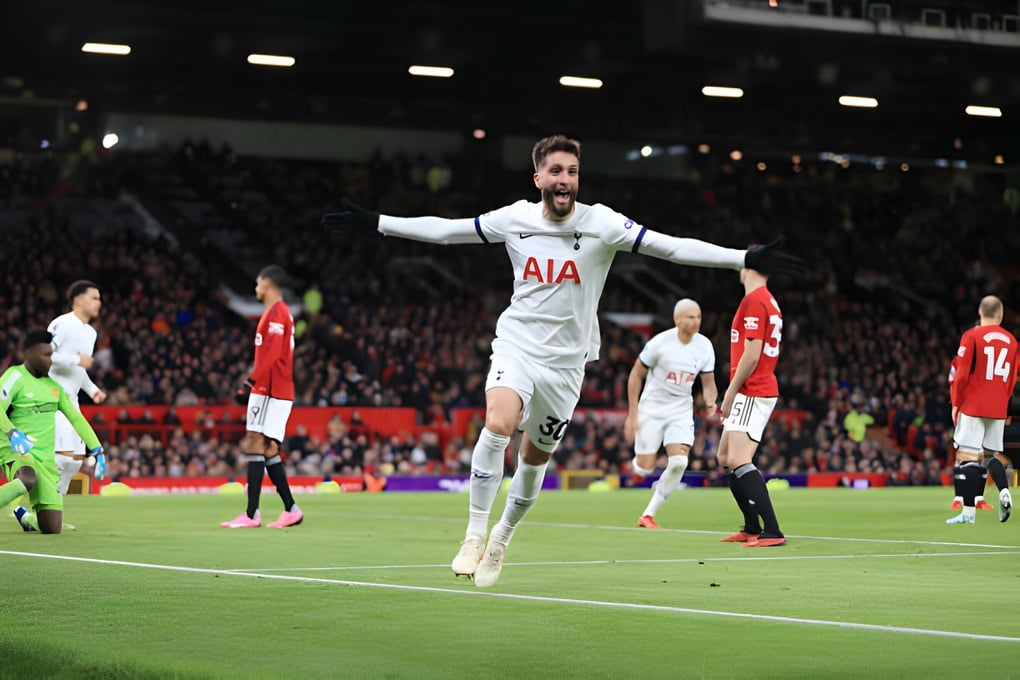 Man Utd tuột chiến thắng dù 2 lần dẫn trước Tottenham - 3