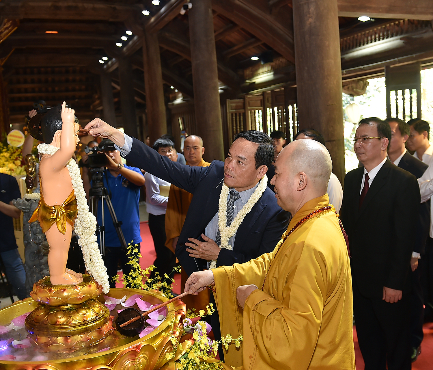 pho thu tuong tran luu quang tham hai ngoi co tu gan nghin nam tuoi tai bac ninh hinh 4