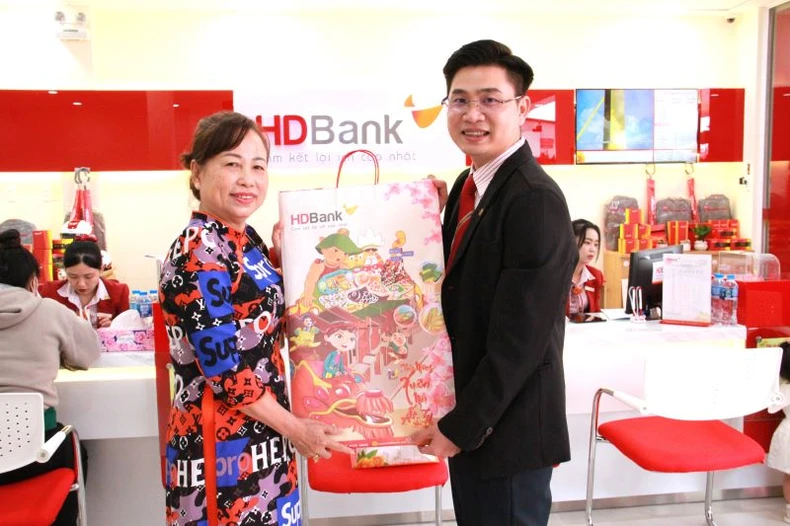 ប្រតិទិន HDBank ឆ្នាំ 2025៖ សកម្មភាពនិទាឃរដូវ 35 ឆ្នាំ មាននិរន្តរភាព Green Tet រូបថត 1