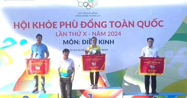 Students have to pay millions of dong to attend the Phu Dong Sports Festival.