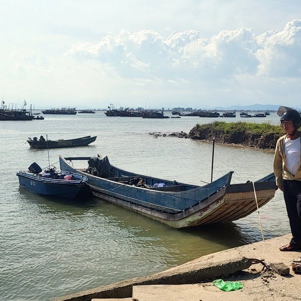 Le projet de port de pêche de la ville de Mong Cai est « mis en suspens » depuis près de 14 ans