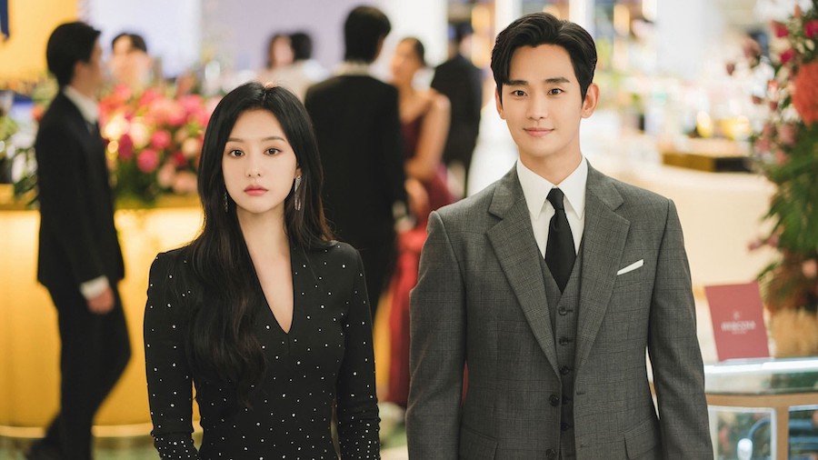 Kim Soo Hyun và Kim Ji Won rất thành công với “Nữ hoàng nước mắt“. Ảnh: tvN