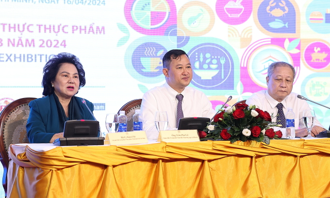 Ms. Ly Kim Chi spoke at the HCMC Foodex 2024 press conference on the morning of April 16. Photo: ITPC