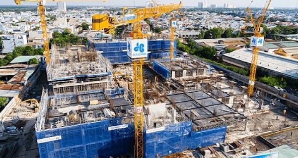 Après avoir réalisé un bénéfice de plusieurs centaines de mots, Hoa Binh Construction a perdu plus de 700 milliards après un audit