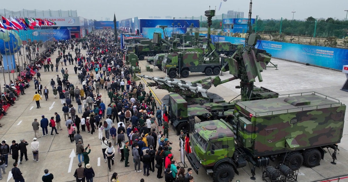 L'Exposition internationale de la défense du Vietnam s'ouvre pour une journée supplémentaire