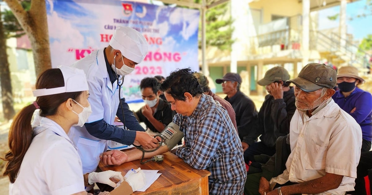 Thầy thuốc trẻ tình nguyện vì sức khỏe cộng đồng | Báo Gia Lai điện tử