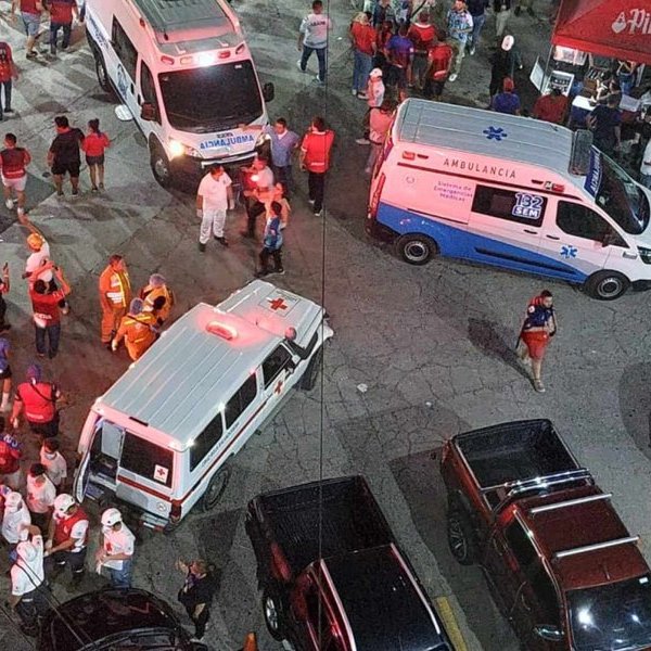 Des centaines de supporters du Salvador blessés et tués en regardant un match de football