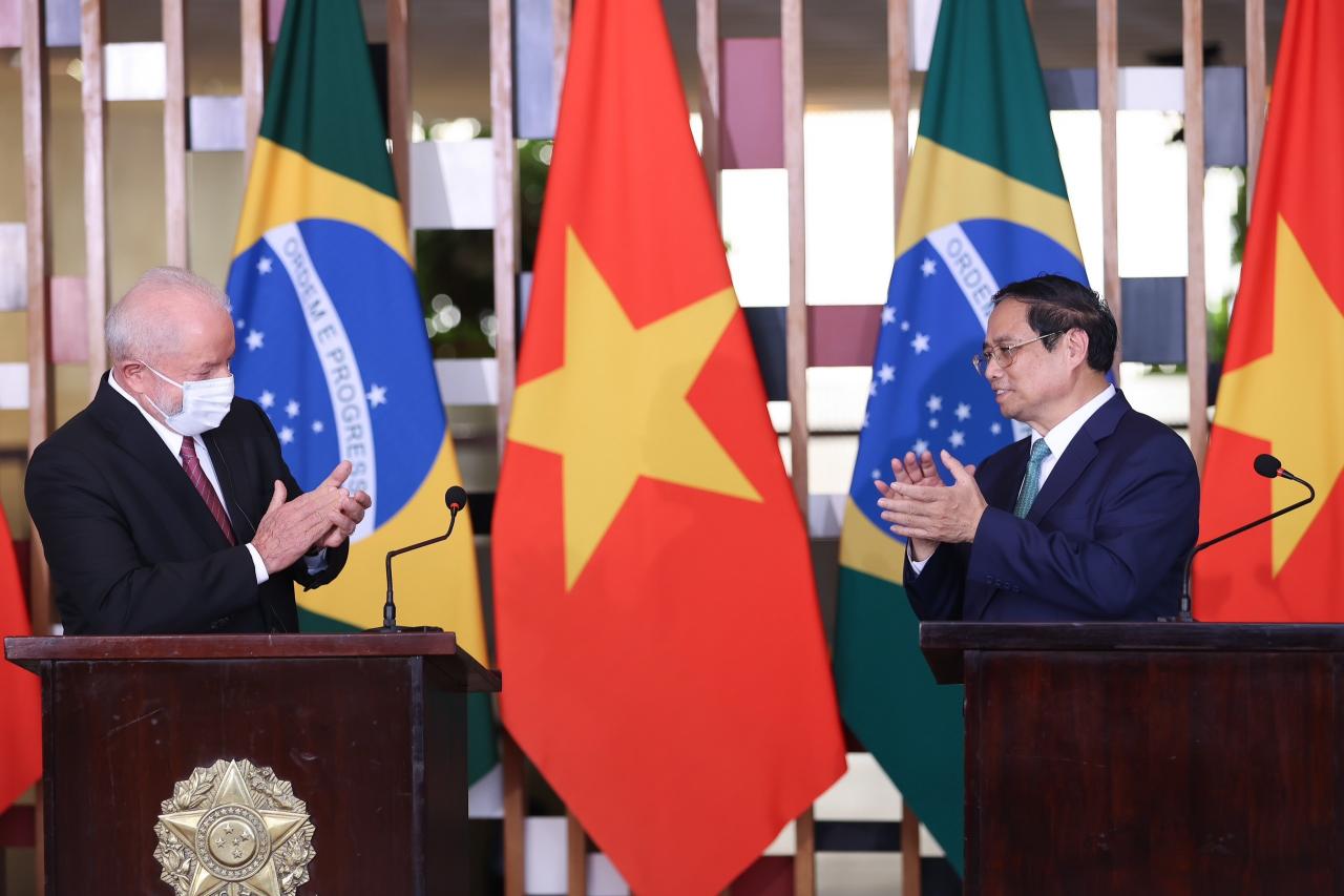 Brazilian President wants to export aircraft and machinery to Vietnam